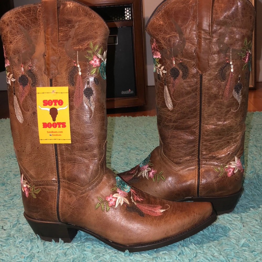 Soto Boots